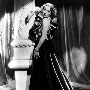 Foto Mulher Satânica