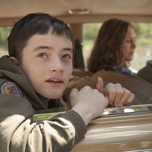 Foto Lewis MacDougall