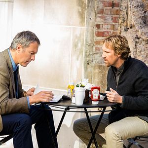 Foto Deus Não Está Morto - Uma Luz na Escuridão