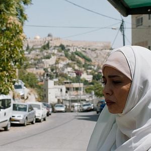 Foto Os Relatórios sobre Sarah e Saleem