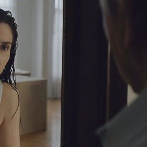 Foto Intimidade entre Estranhos