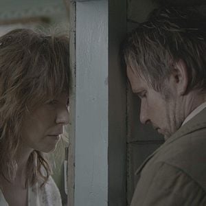 Foto Um Buraco na Cabeça