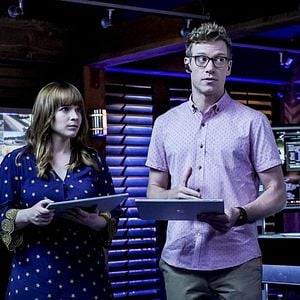 Foto Renee Felice Smith