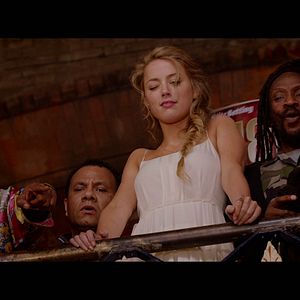 Foto London Fields - Romance Fatal