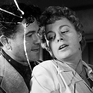 Foto Por Amor Também Se Mata