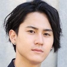 Foto Shunsuke Takeuchi