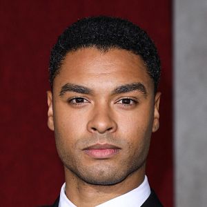 Foto Regé-Jean Page