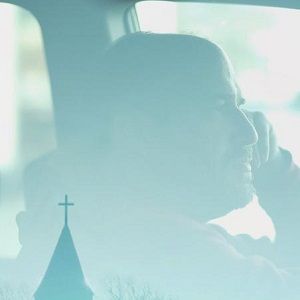 Foto Strange Negotiations