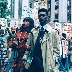 Foto Olhos que Condenam