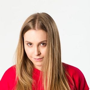 Foto A Menina que Matou os Pais