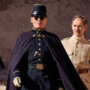 Foto À Espera dos Bárbaros