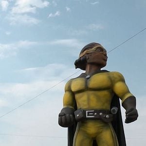 Foto Super Tinga, Herói de Dois Continentes