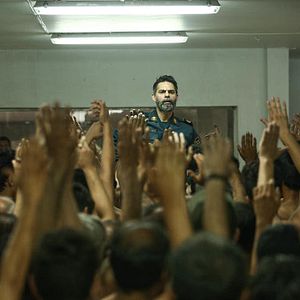 Foto Metri Shesh Va Nim