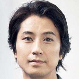 Foto Shosuke Tanihara