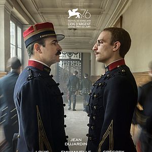 Foto O Oficial e o Espião