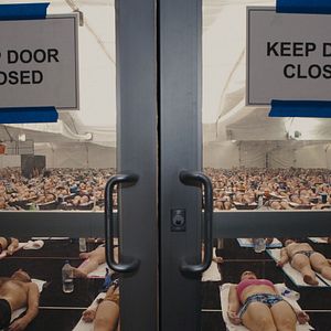 Foto Bikram: Yogi, Guru, Predator