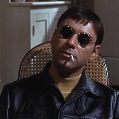 Foto Um Clarão nas Trevas