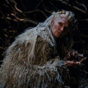 Foto Cursed - A Lenda do Lago