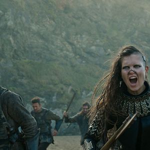 Foto Cursed - A Lenda do Lago