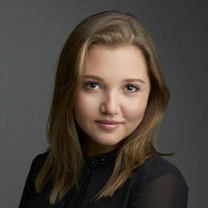 Foto Mia McKenna-Bruce