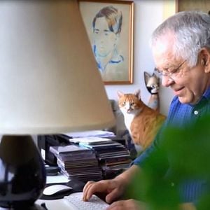 Foto Em Casa com Nelson Motta