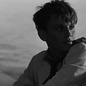 Foto A Moça com a Valise