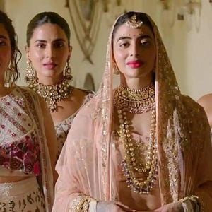 Foto Four More Shots, Please!