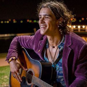 Foto Brenton Thwaites