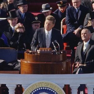 Foto JFK Revisitado: Através do Espelho