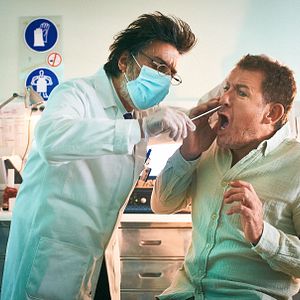 Foto Mais Que Amigos: Vizinhos