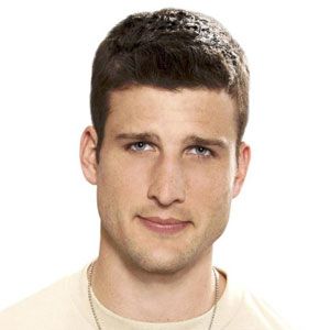 Foto Parker Young