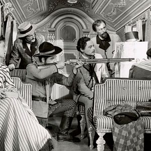 Foto Invention for Destruction