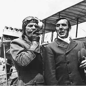 Foto Esses Homens Maravilhosos e Suas Máquinas Voadoras