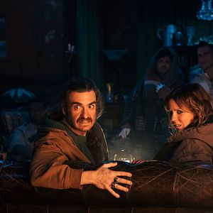 Foto Um Lobo Entre Nós