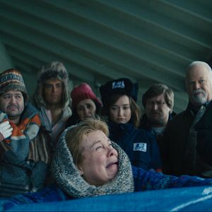 Foto Um Lobo Entre Nós