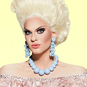 Foto Elliott with 2 Ts