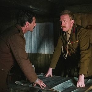 Foto Guerra Sob a Terra