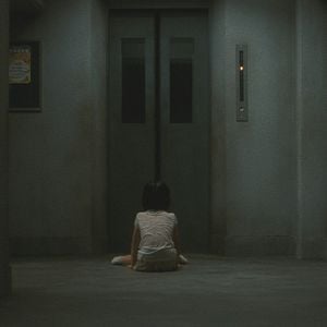 Foto Dark Water - Água Negra