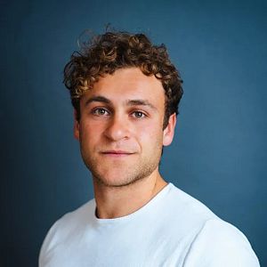 Foto Elliott Ross (II)
