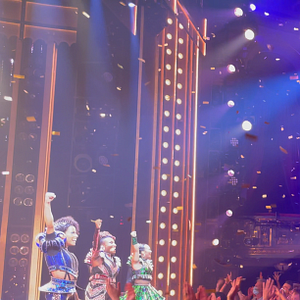 Foto Broadway Rising