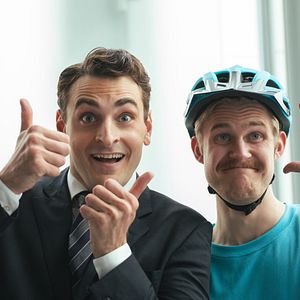 Foto Dois Amigos e Uma Ameaça Alienígena