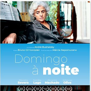 Foto Domingo à noite