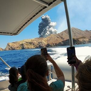 Foto Vulcão Whakaari: Resgate na Nova Zelândia