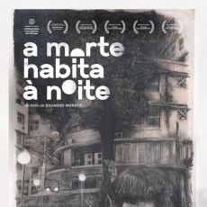 Foto A Morte Habita à Noite