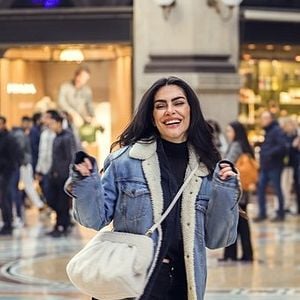 Foto Uma Babá Gloriosa