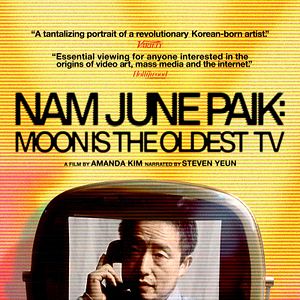 Foto Nam June Paik: A Lua é a TV Mais Antiga