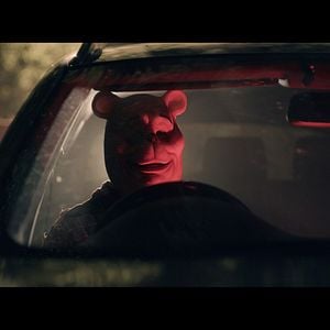 Foto Ursinho Pooh: Sangue e Mel