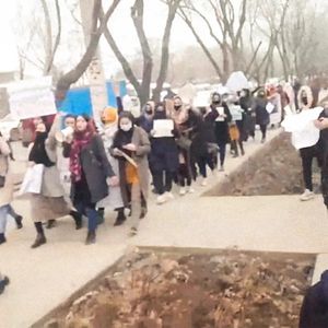 Foto Pão, Rosas e Liberdade