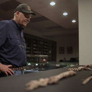 Foto Explorando o Desconhecido: Caverna de Ossos