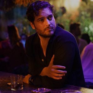 Foto O Famoso Alfaiate